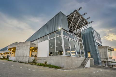 Mayborn Retail Centre - Gerhard Jooste Architects